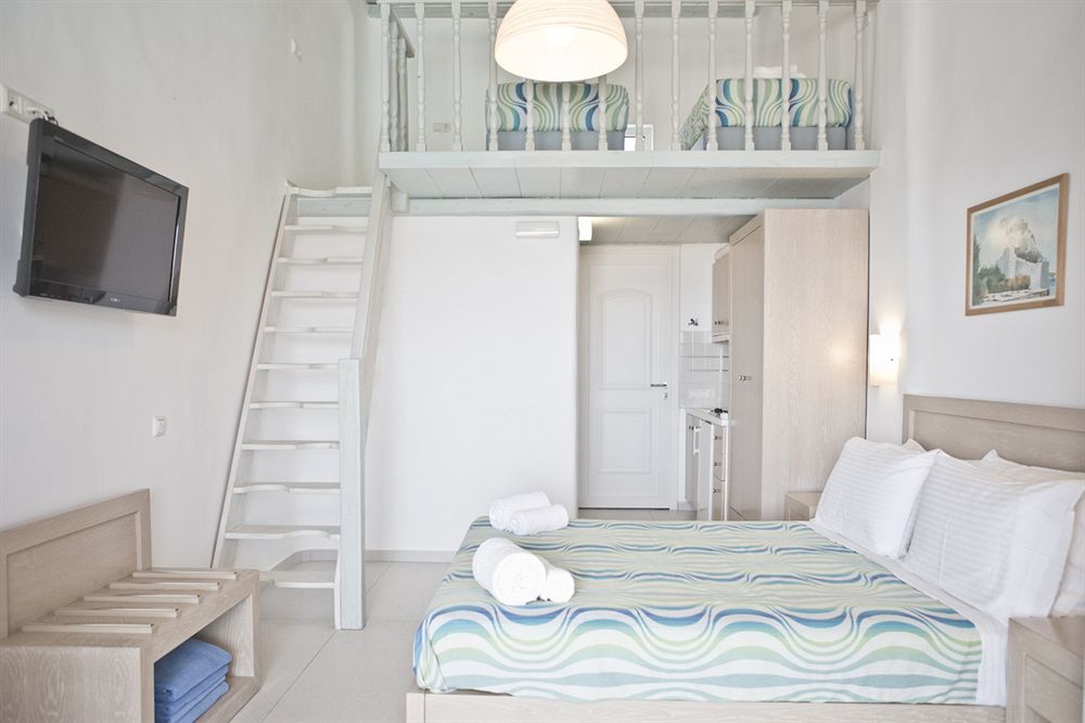 Niriides Homes & Villas Elia  Exterior photo